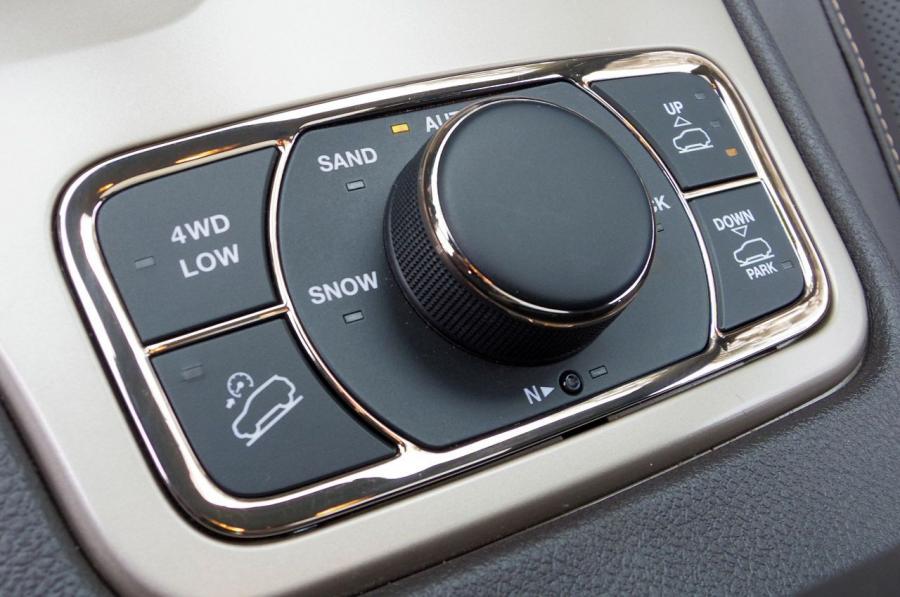  Jeep Grand Cherokee EcoDiesel 2014 года  (фото 13 из 36)